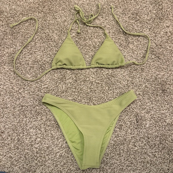Billabong Green Ribbed Bikini Set - Picture 1 of 2